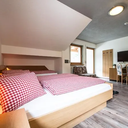 Sonja Hotel 3*